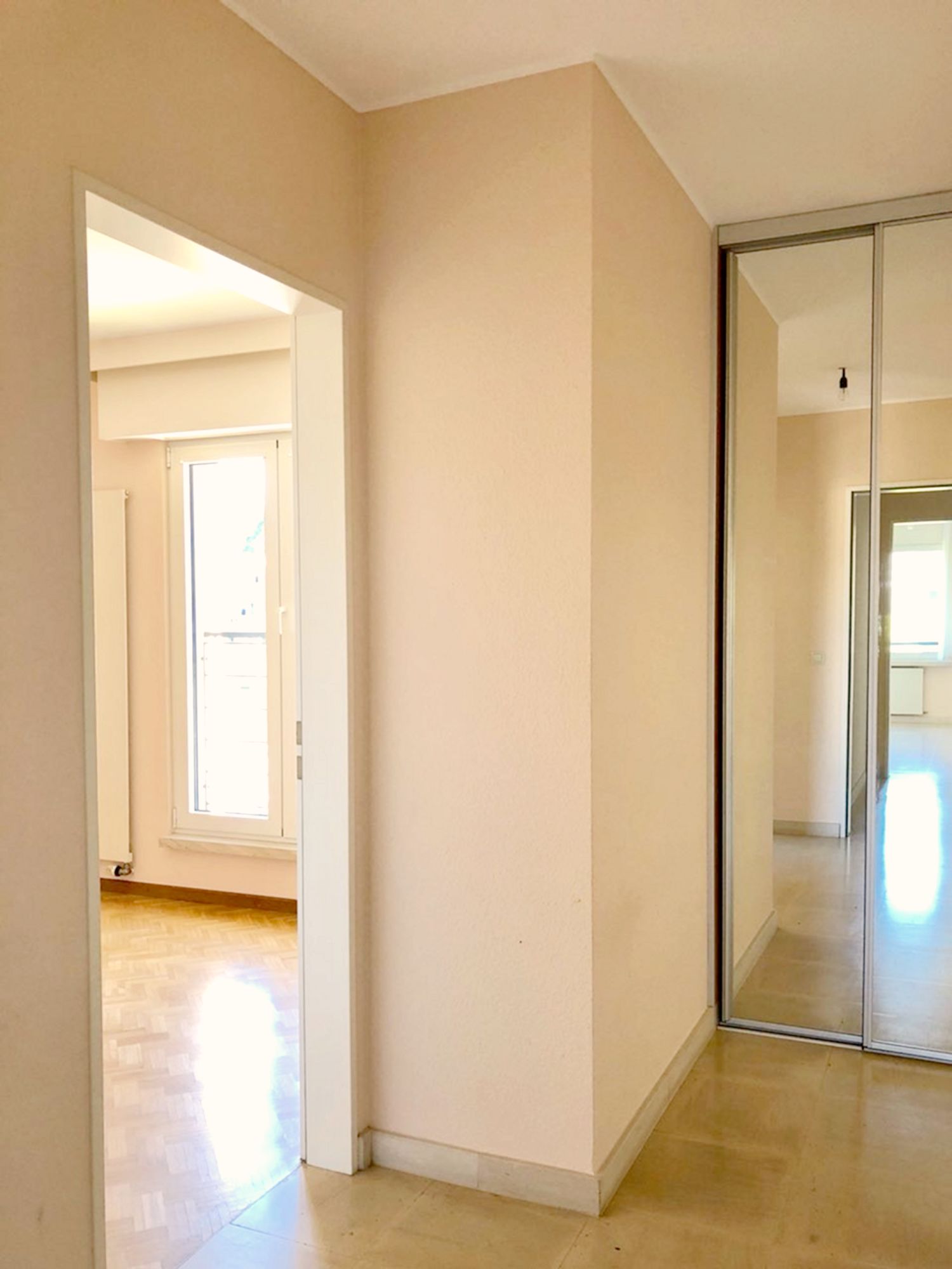Belair - 2 Bedroom 100sqm Apartment includes Balcony and Parking, next to Bus stop