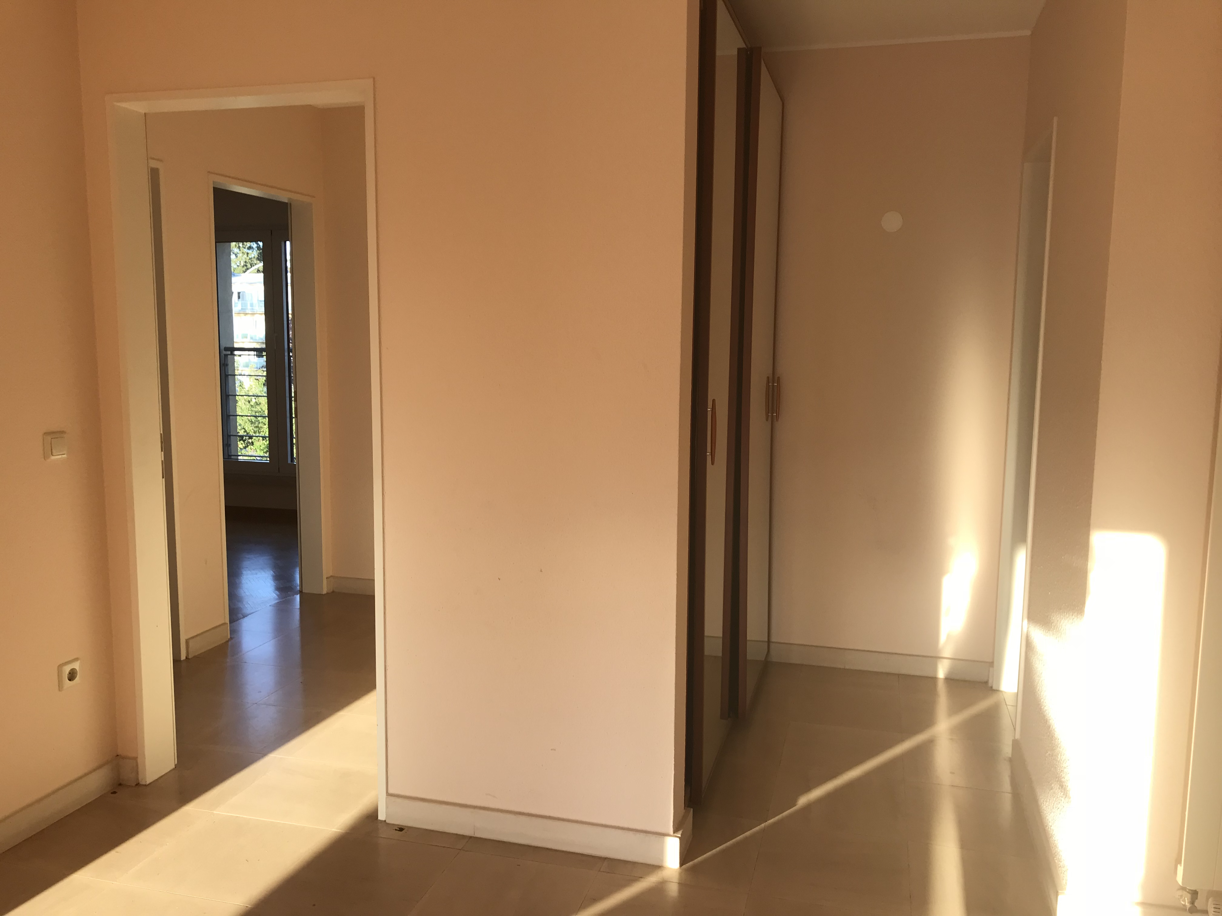 Belair - 2 Bedroom 100sqm Apartment includes Balcony and Parking, next to Bus stop