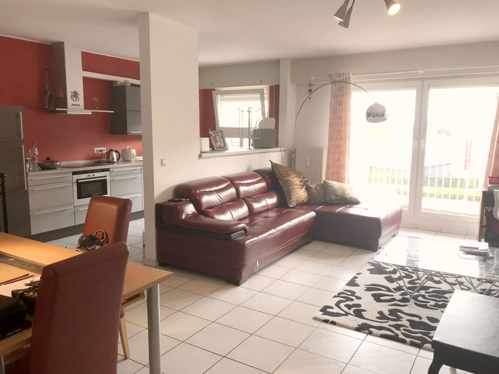 Strassen - 1 Bedroom Apartment with Indoor Parking and Balcony