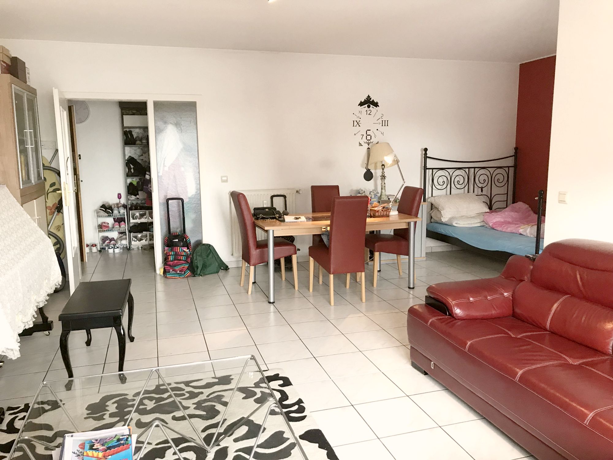 Strassen - 1 Bedroom Apartment with Indoor Parking and Balcony