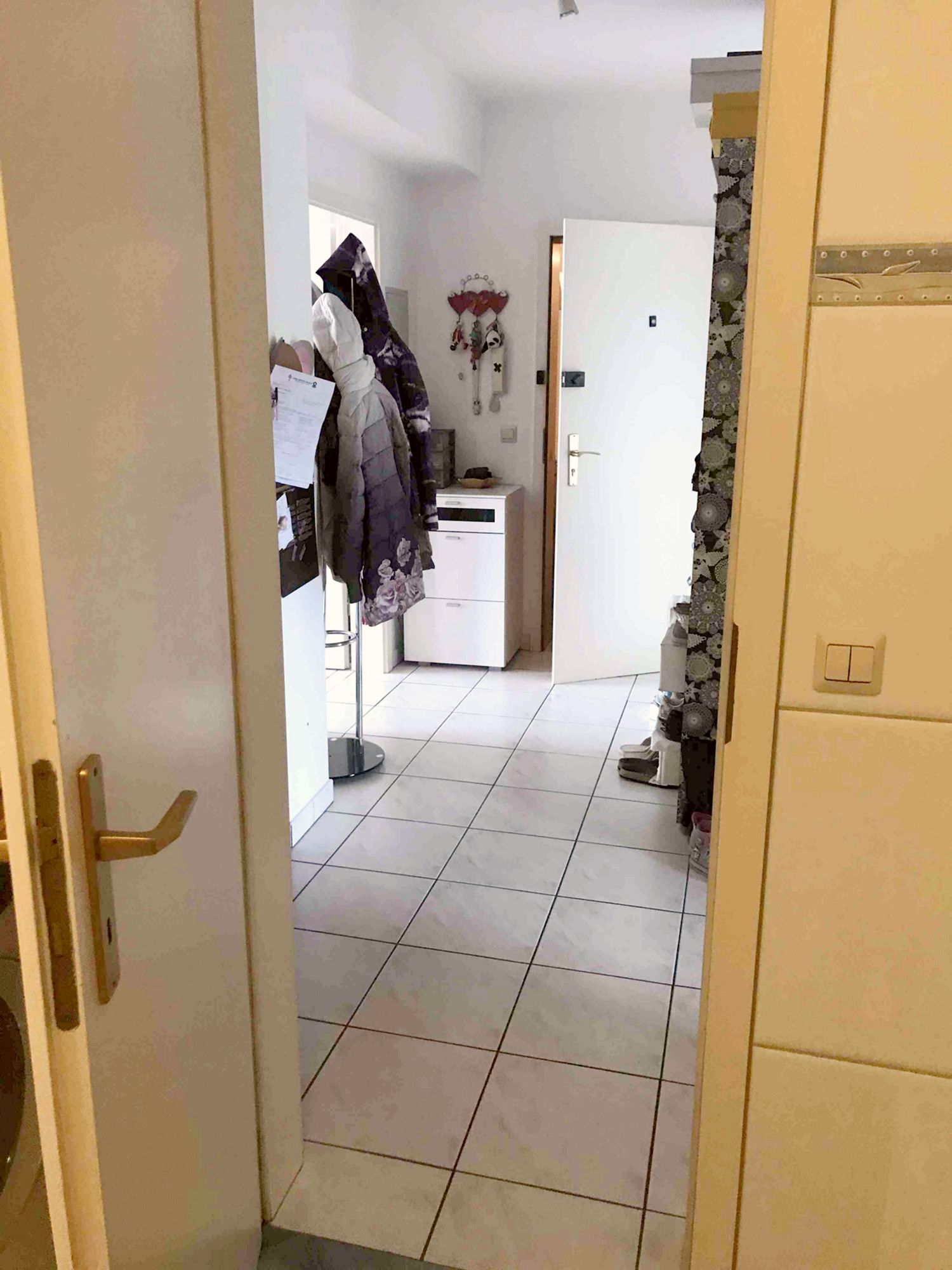 Strassen - 1 Bedroom Apartment with Indoor Parking and Balcony