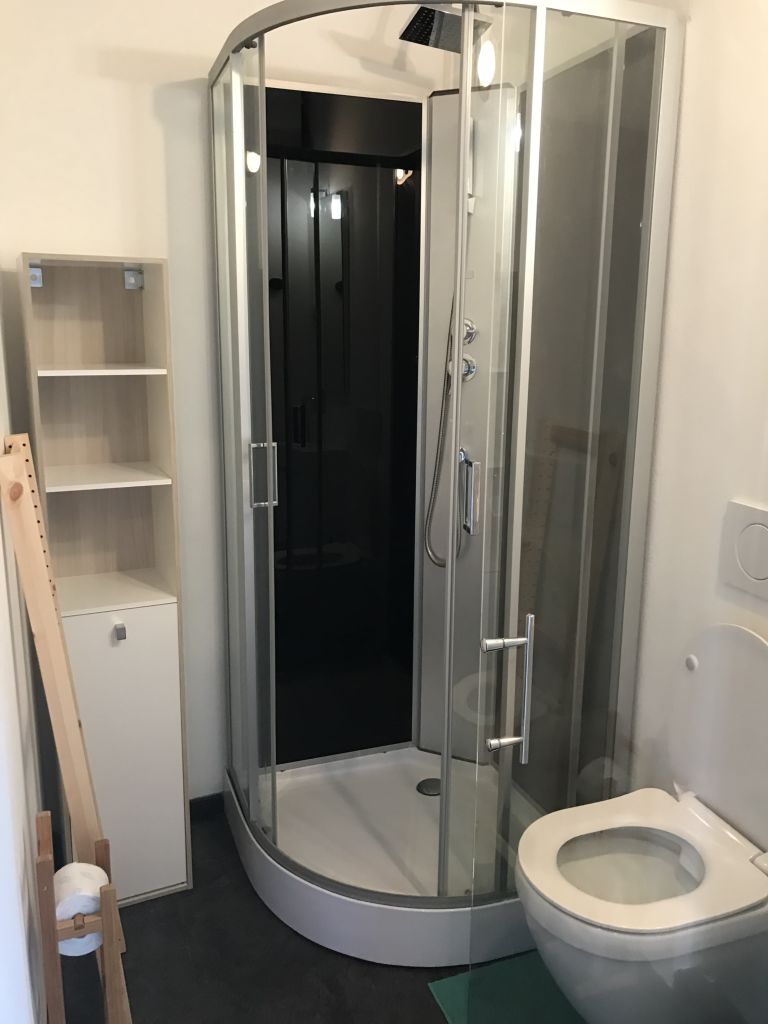 City Center (S2) - Large and Bright Furnished Duplex Studio Morden