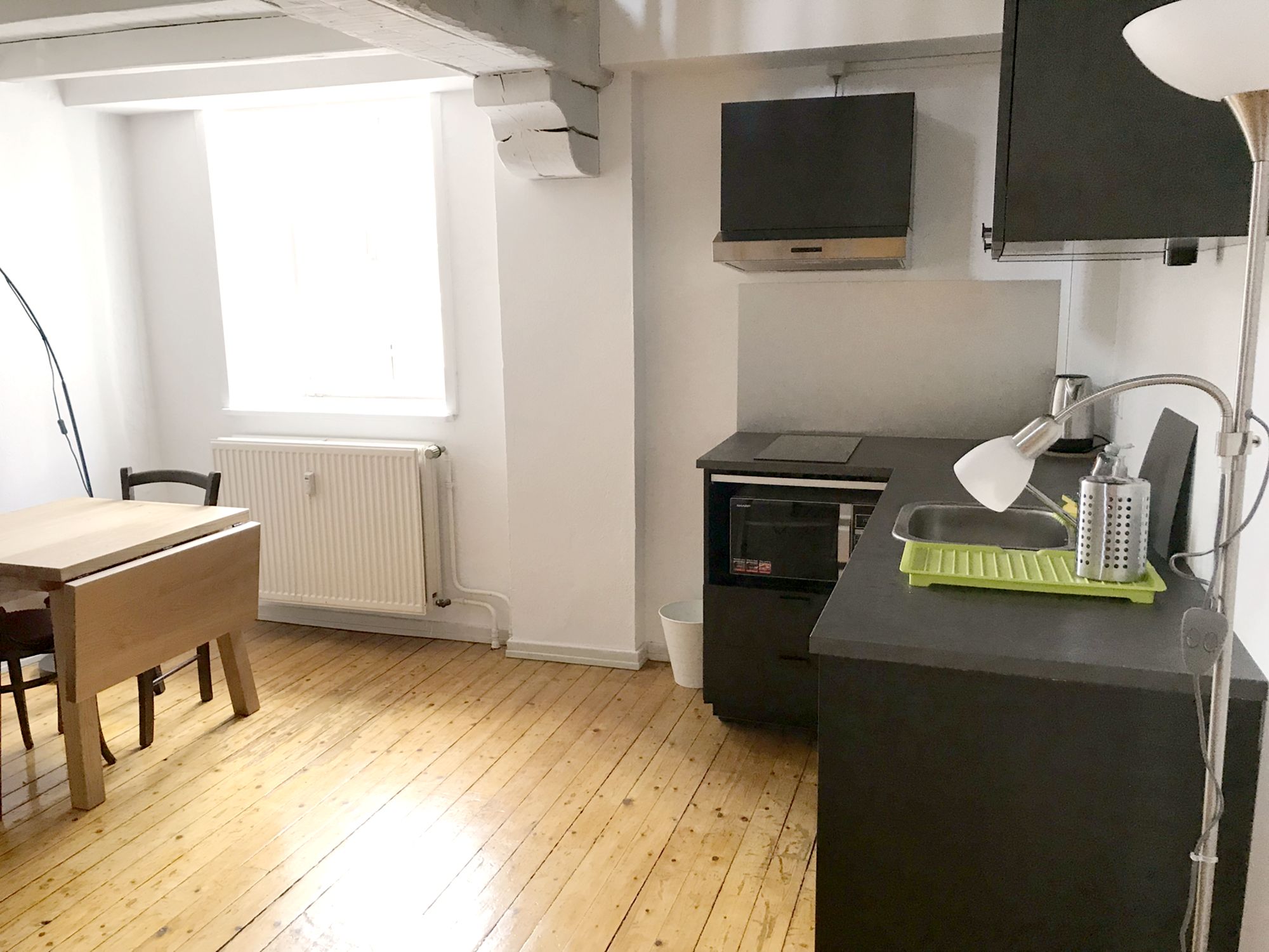 City Center (S2) - Large and Bright Furnished Duplex Studio Morden