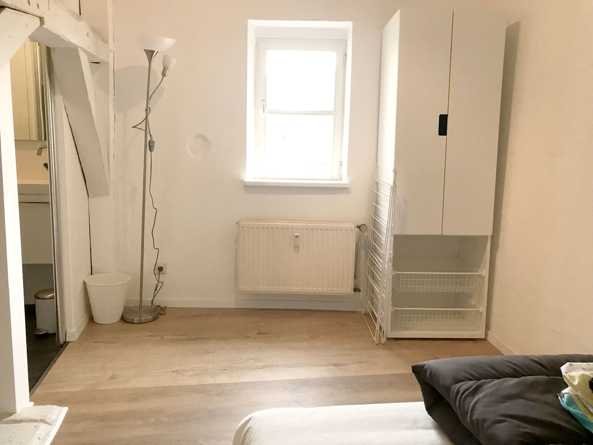 City Center (S2) - Large and Bright Furnished Duplex Studio Morden