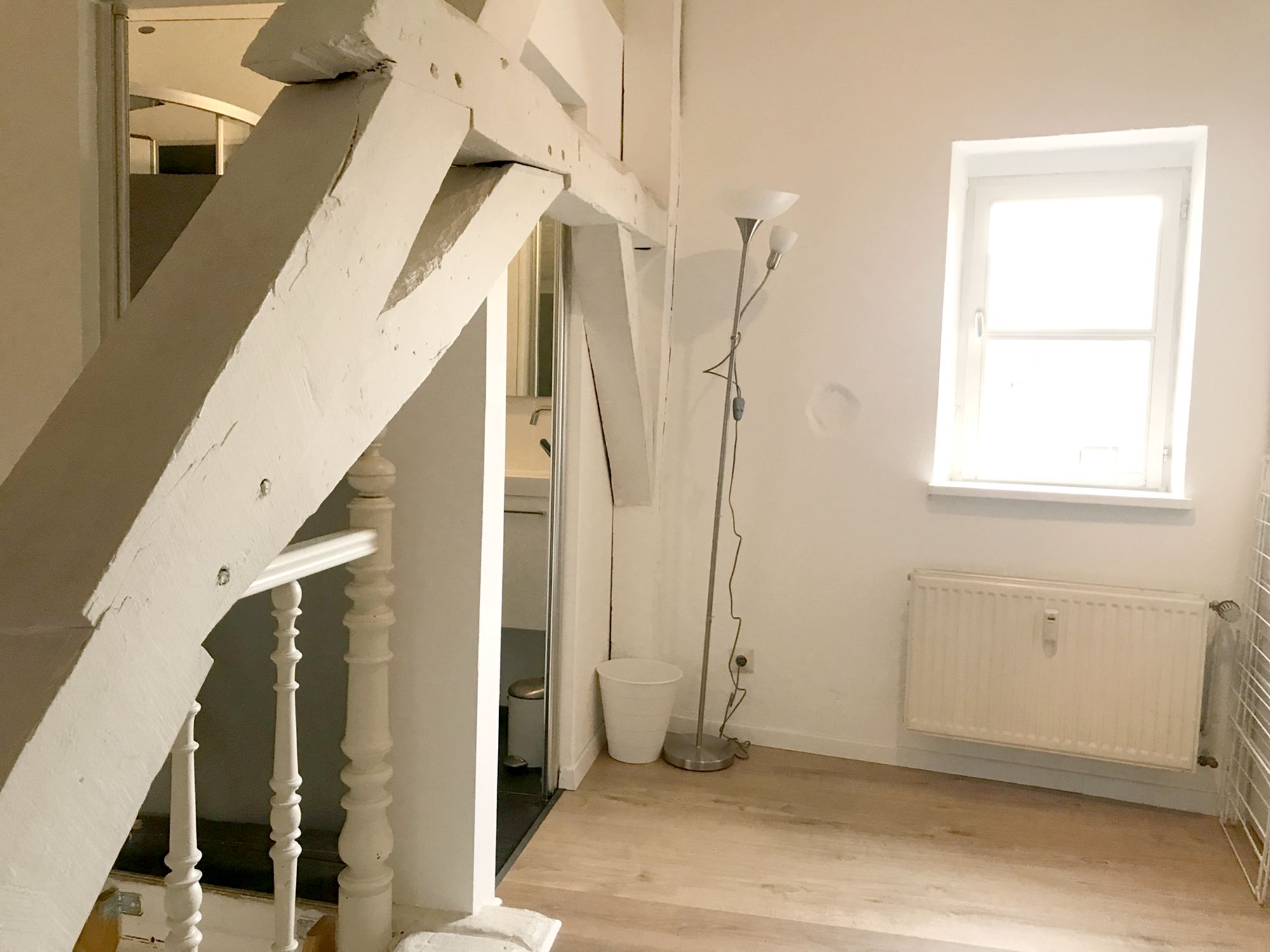 City Center (S2) - Large and Bright Furnished Duplex Studio Morden