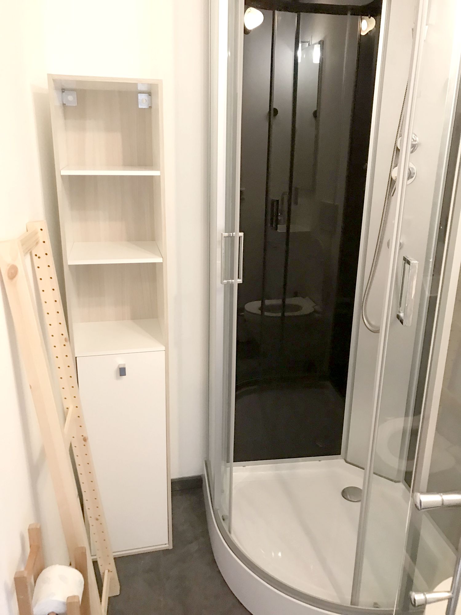 City Center (S2) - Large and Bright Furnished Duplex Studio Morden