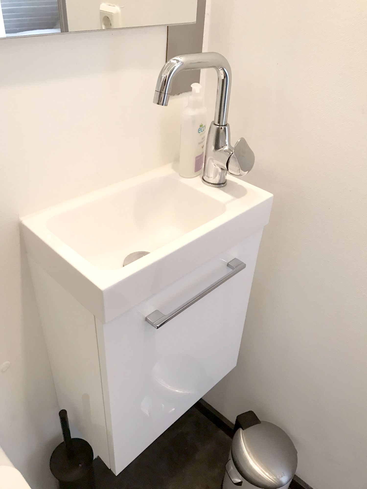 City Center (S2) - Large and Bright Furnished Duplex Studio Morden