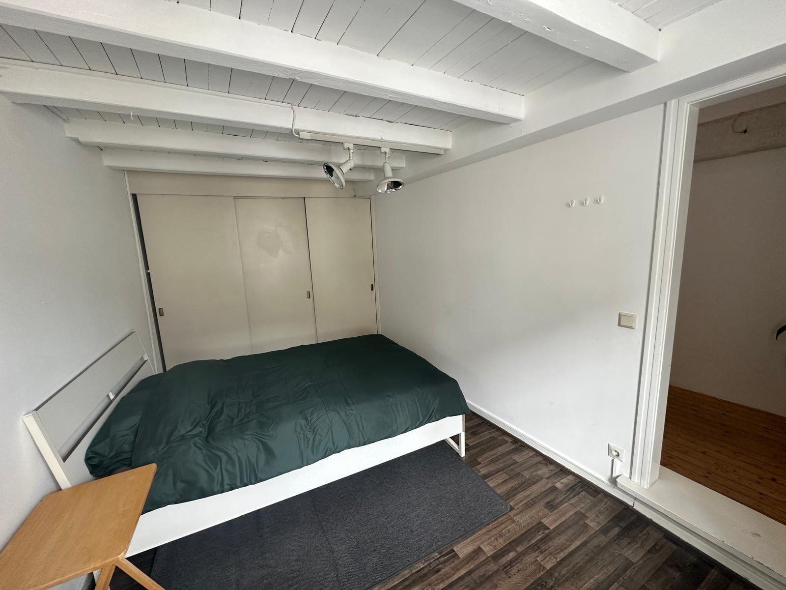 City Center (R4) - 1 Furnished Room to Share in 2-bed apartment,