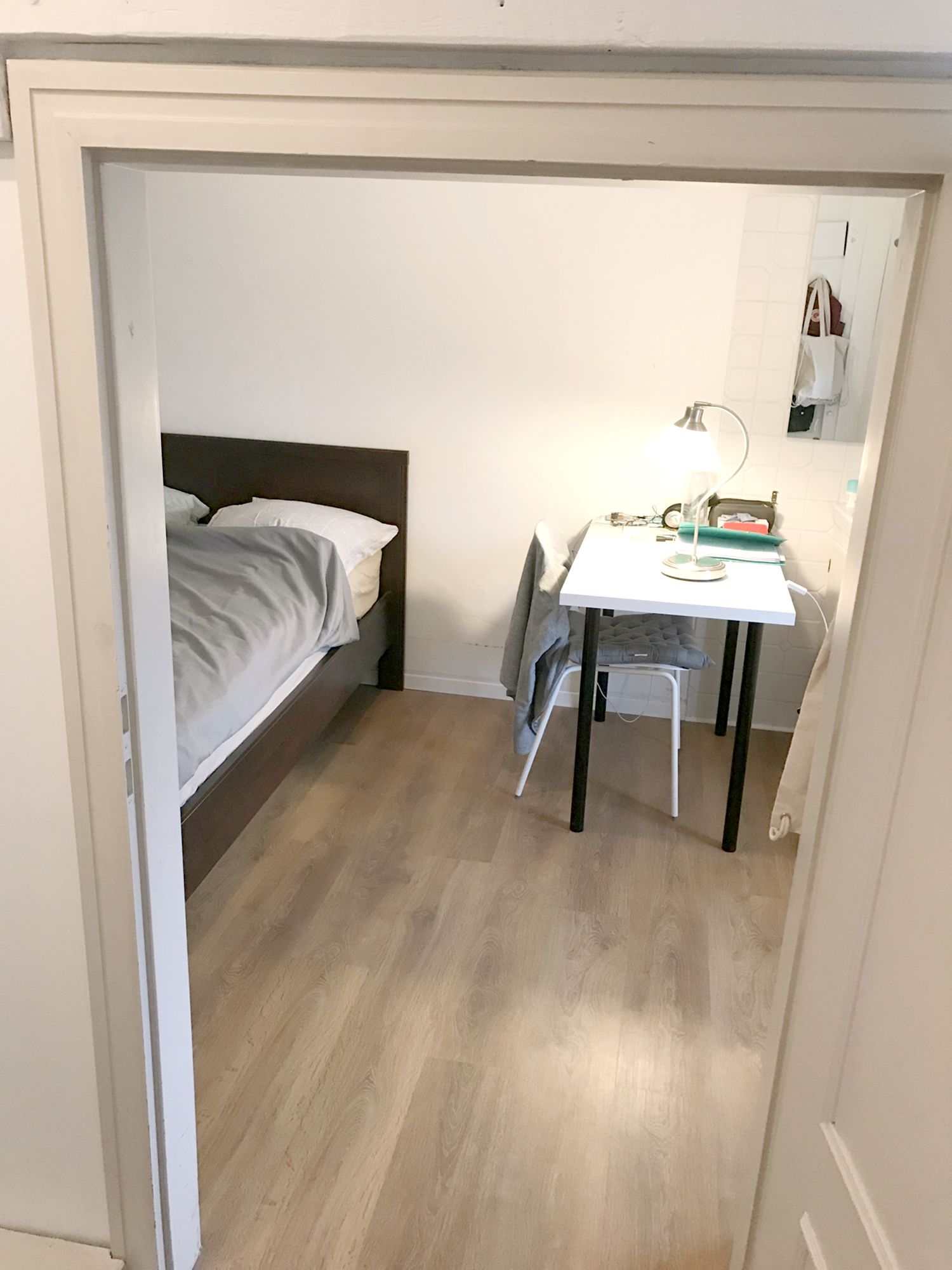 City Center (R5) - 1 Furnished Room to Share in 2-bed apartment, Facing Quite Court Yard