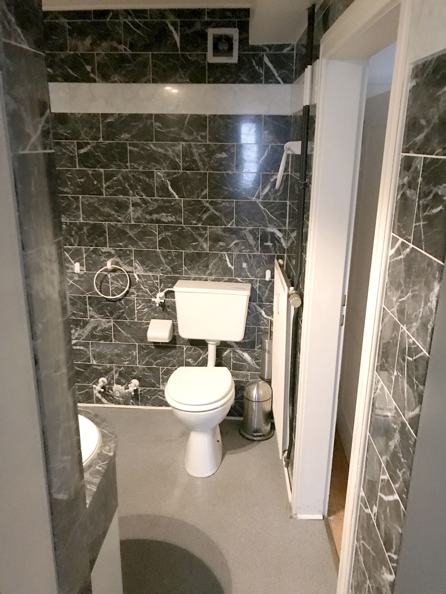 City Center (R5) - 1 Furnished Room to Share in 2-bed apartment, Facing Quite Court Yard