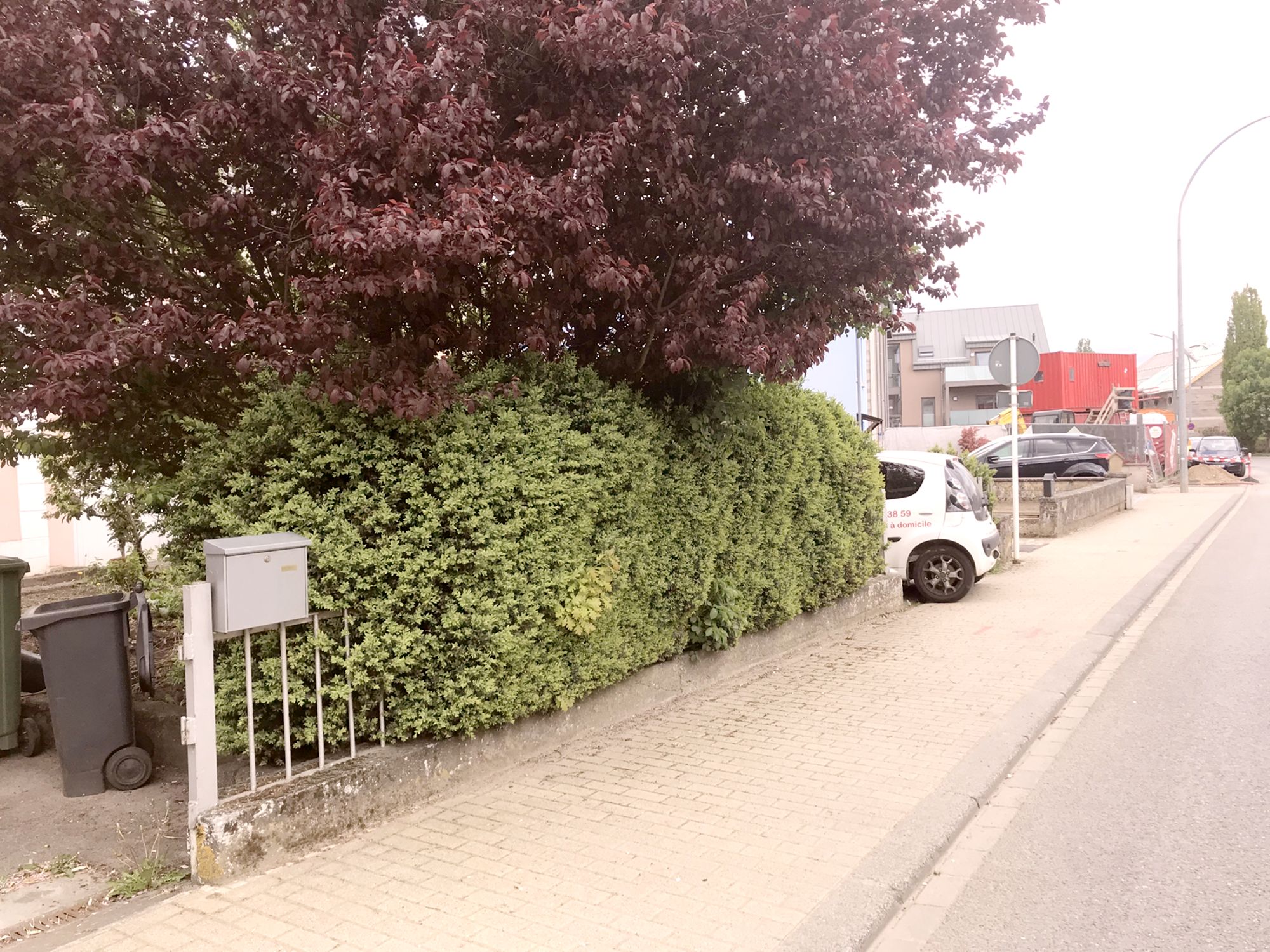 Outter City Bivange - 3 Bedroom Apartment with 2 Parking and Garden, Shared Kitchen