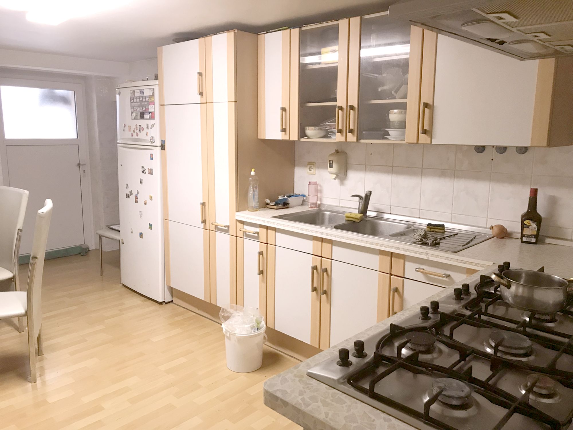 Outter City Bivange - 3 Bedroom Apartment with 2 Parking and Garden, Shared Kitchen