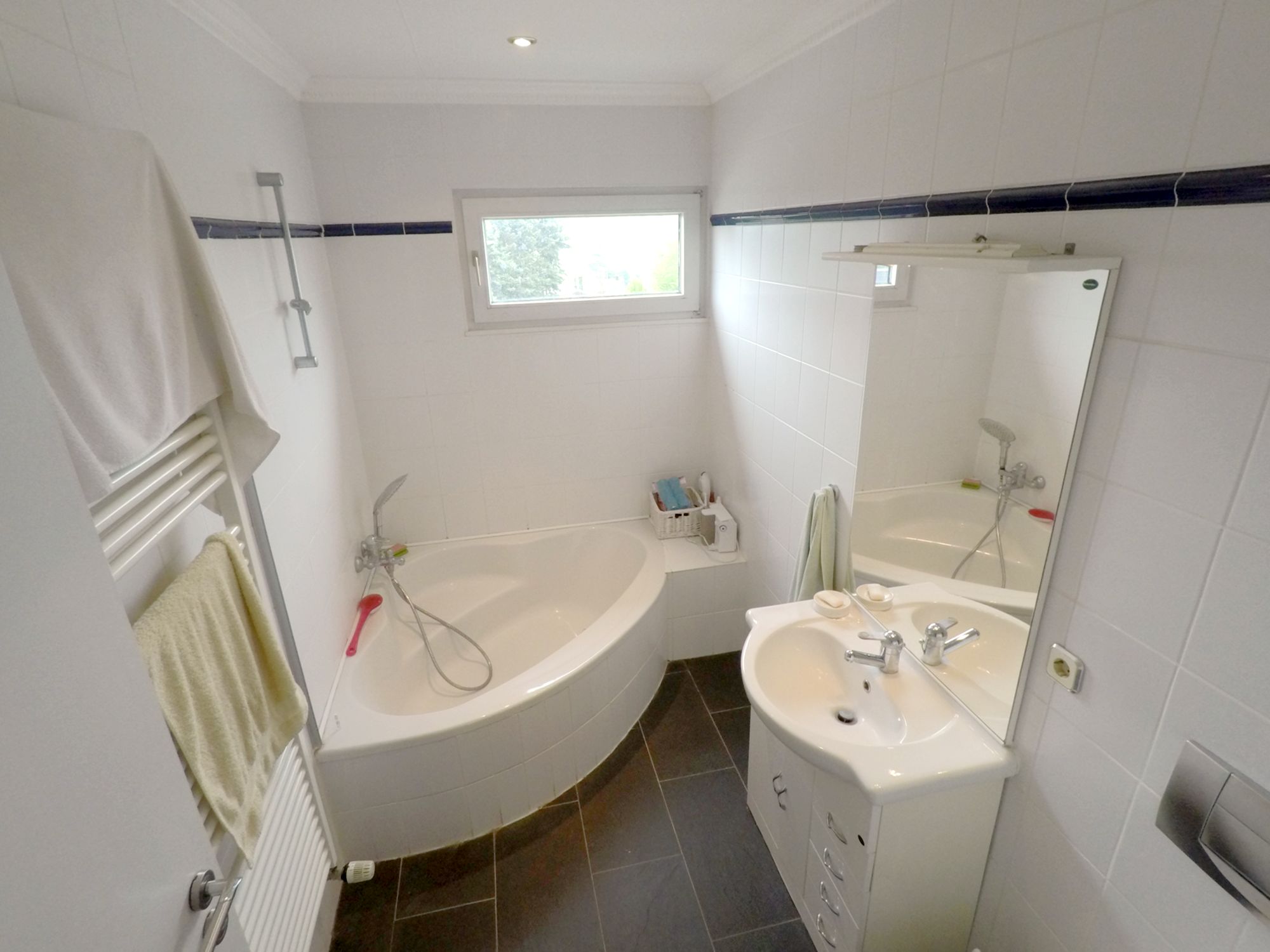 Trierweiler - House 4 Bedrooms 2 Garages with Large Garden Bright Living Room for sale