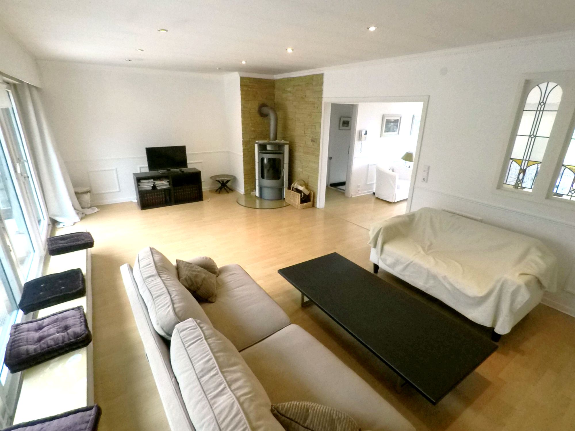 Trierweiler - House 4 Bedrooms 2 Garages with Large Garden Bright Living Room for sale