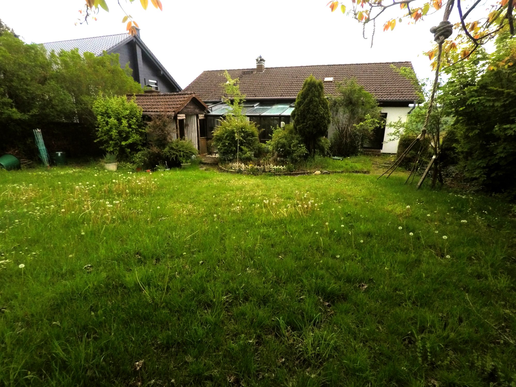 Trierweiler - House 4 Bedrooms 2 Garages with Large Garden Bright Living Room for sale