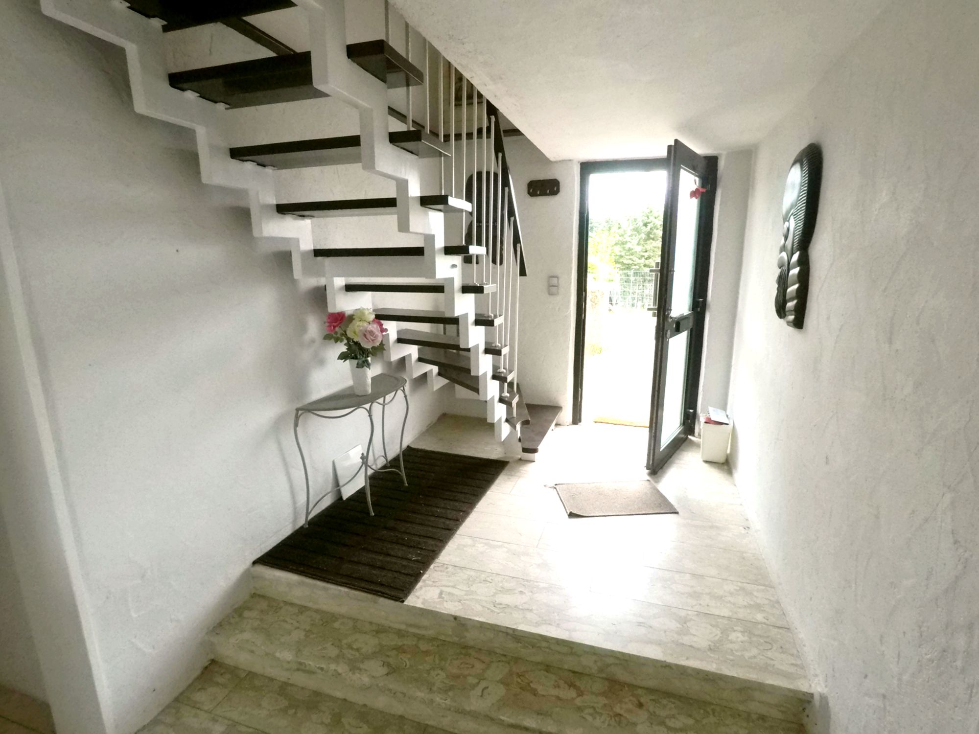 Trierweiler - House 4 Bedrooms 2 Garages with Large Garden Bright Living Room for sale
