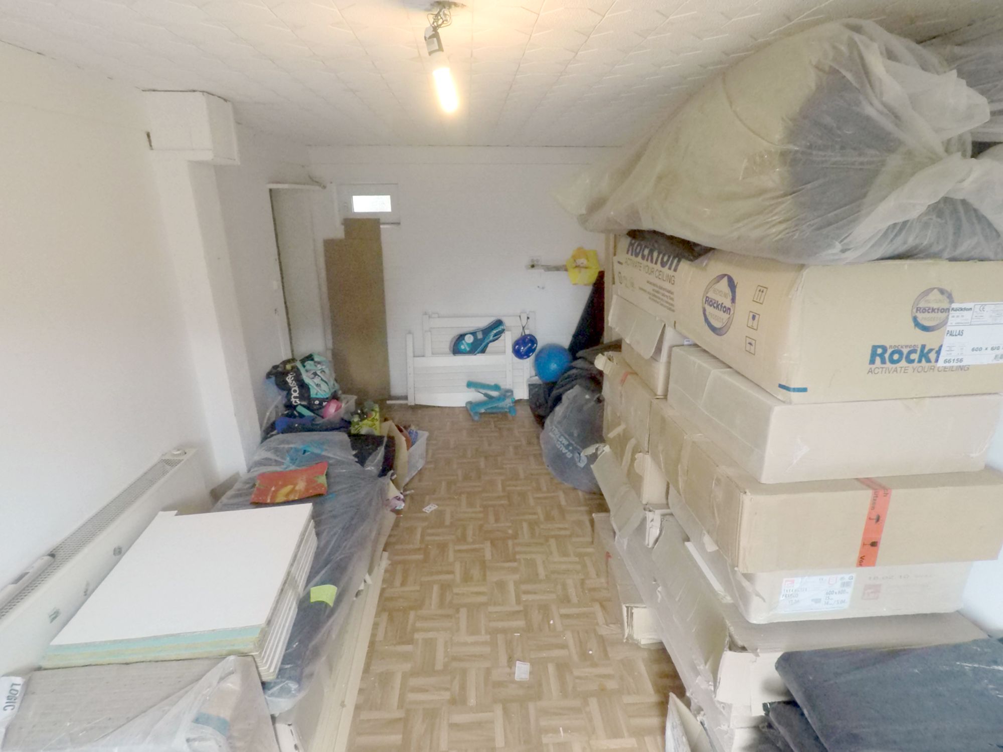 Trierweiler - House 4 Bedrooms 2 Garages with Large Garden Bright Living Room for sale